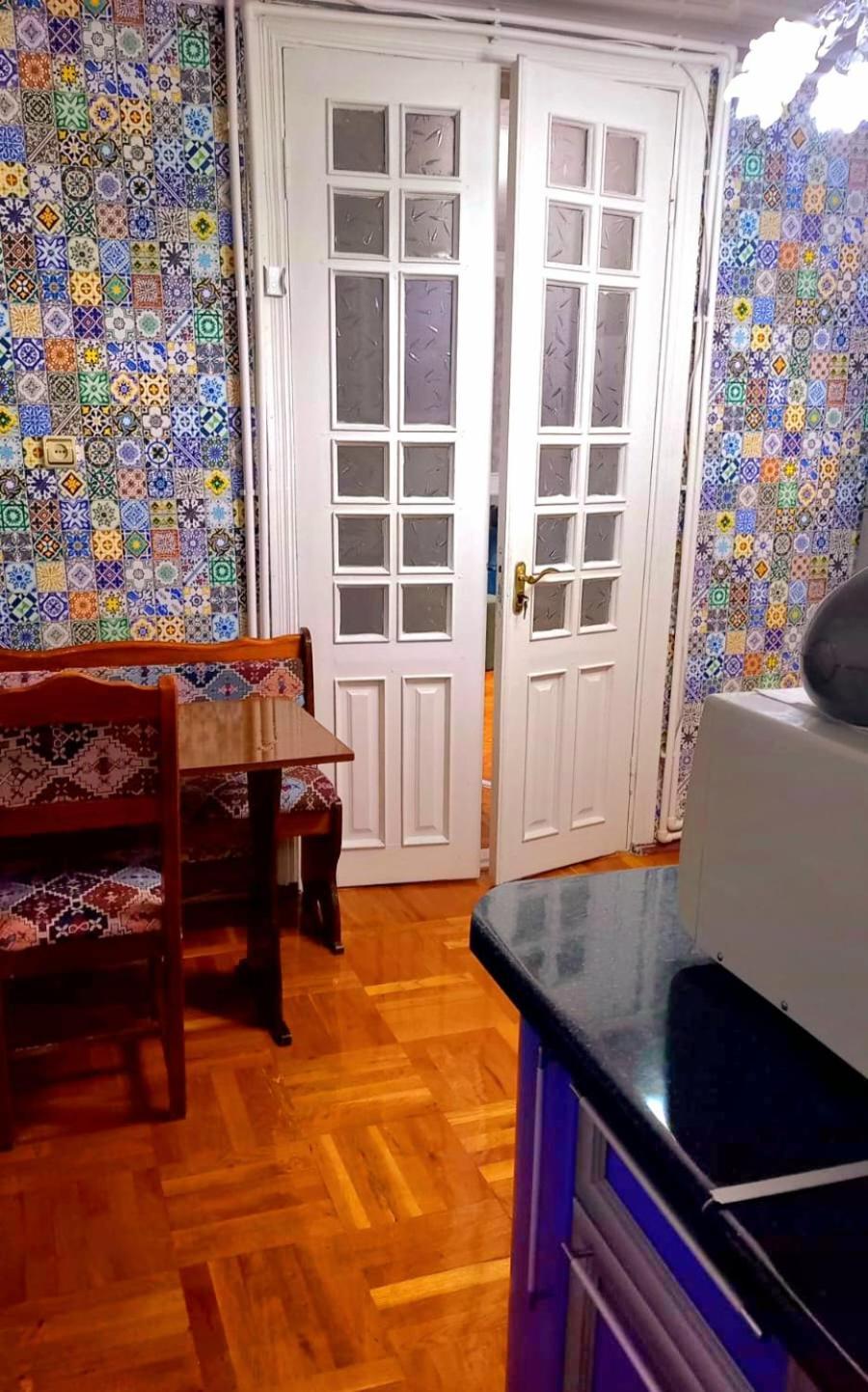 Central Apartment "Ameliya" Baku Bagian luar foto